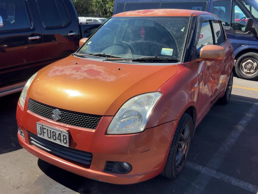 Photo '2' of Suzuki Swift Photo '2' of Suzuki Swift
