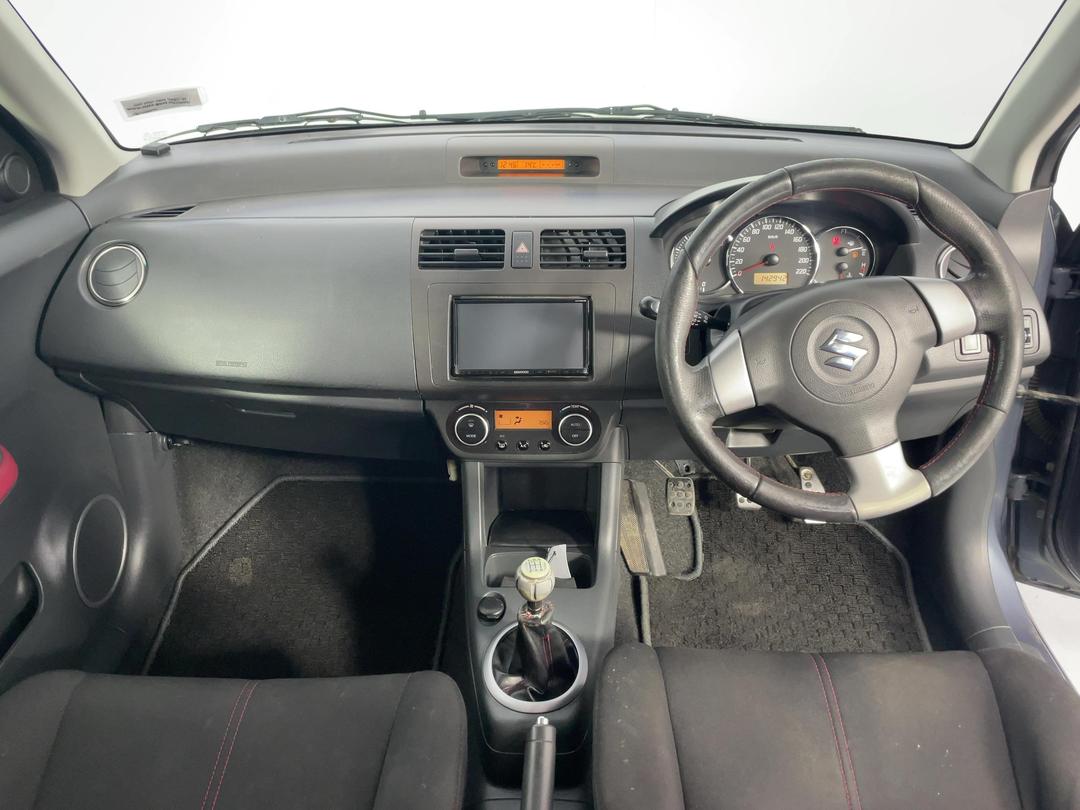 Photo '15' of Suzuki Swift Photo '15' of Suzuki Swift
