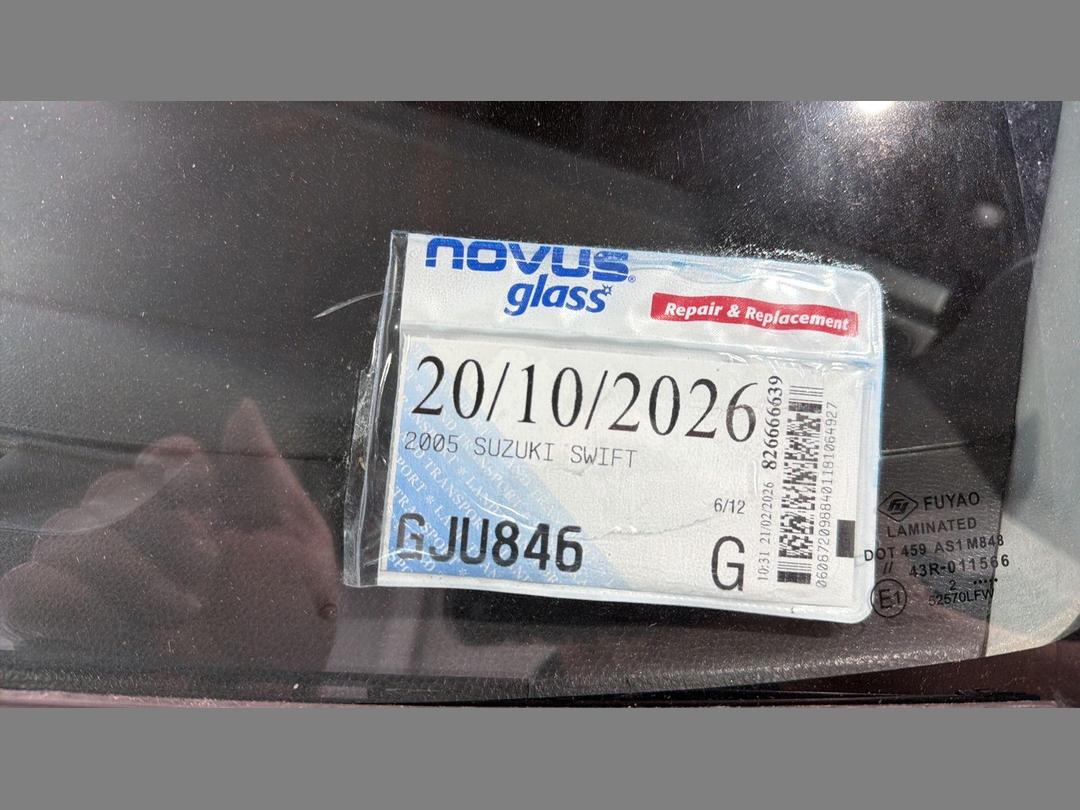 Photo '16' of Suzuki Swift Photo '16' of Suzuki Swift