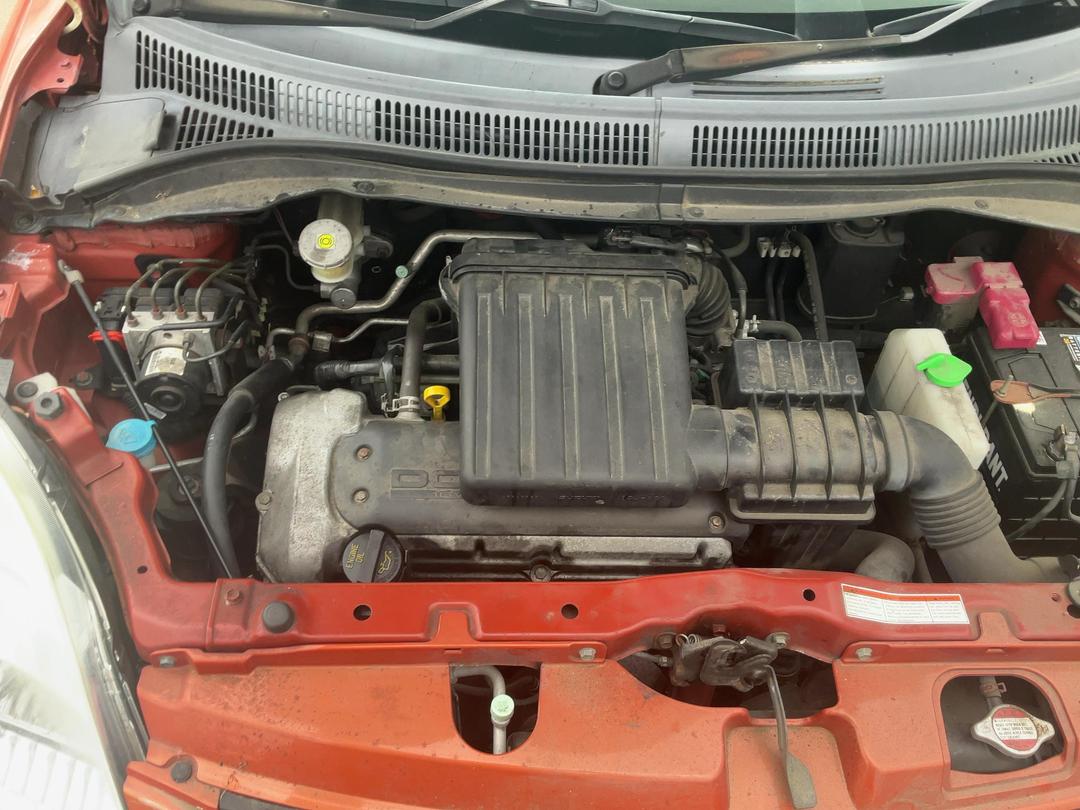 Photo '2' of Suzuki Swift GLX Photo '2' of Suzuki Swift GLX
