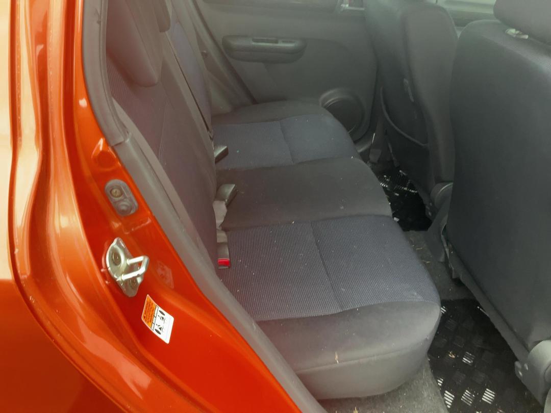 Photo '14' of Suzuki Swift GLX Photo '14' of Suzuki Swift GLX