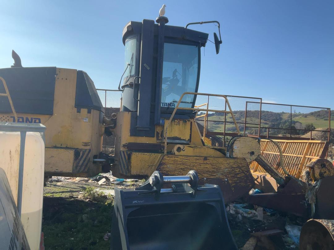 Photo '3' of Tana G260 Bulldozer
