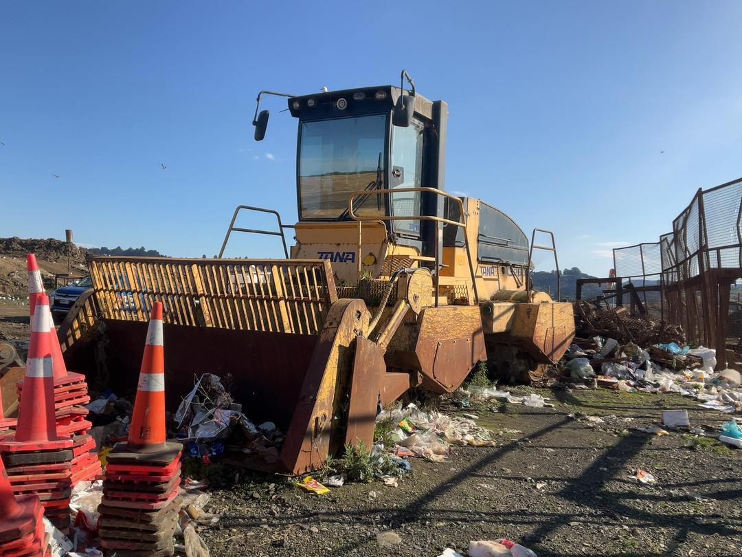 Photo '6' of Tana G260 Bulldozer