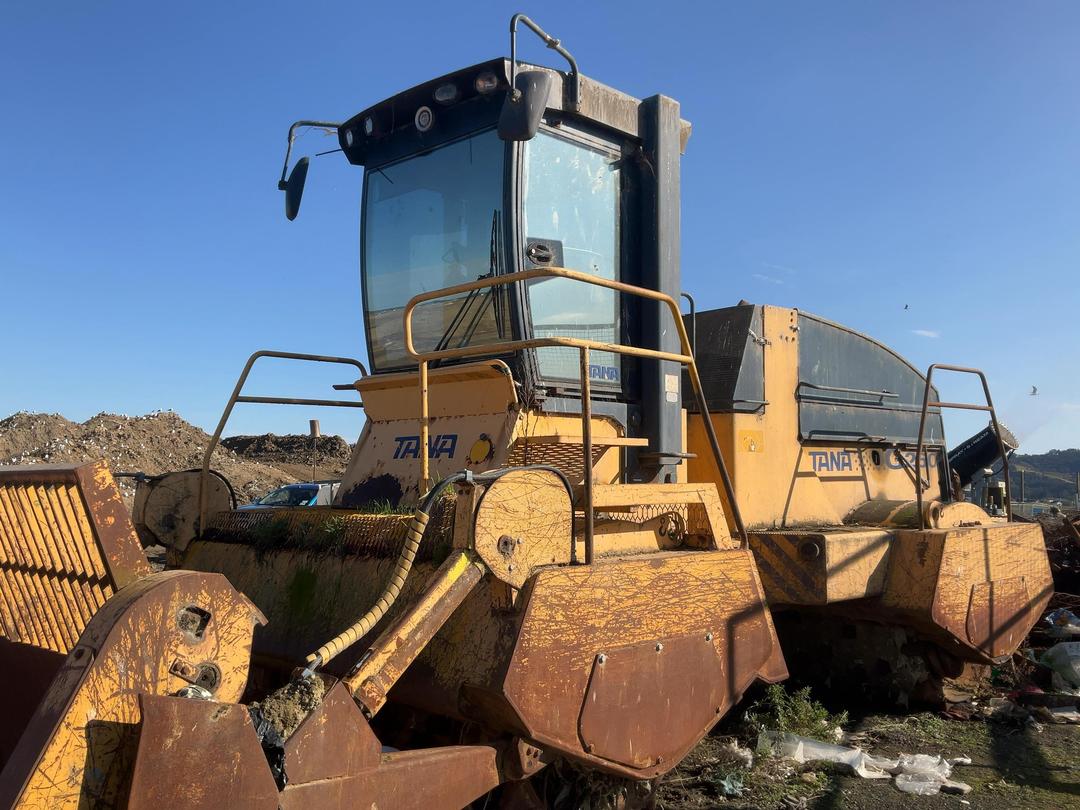 Photo '7' of Tana G260 Bulldozer