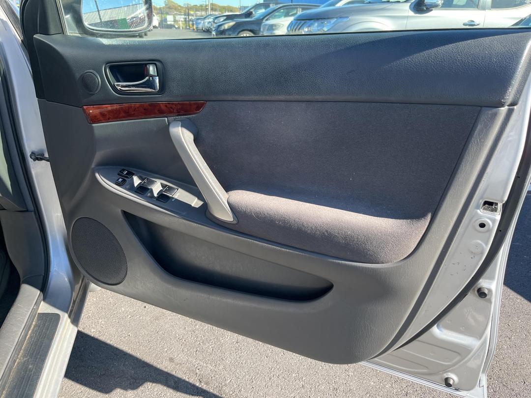 Photo '13' of Toyota Allion A18