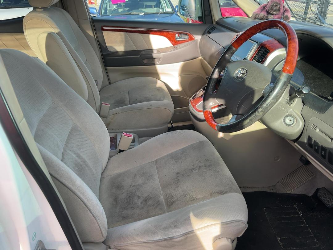 Photo '14' of Toyota Alphard V Photo '14' of Toyota Alphard V