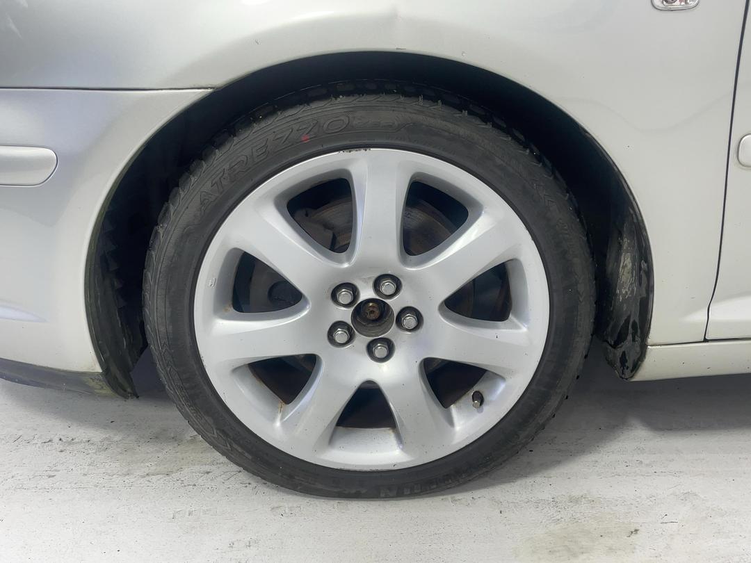 Photo '5' of Toyota Avensis Photo '5' of Toyota Avensis