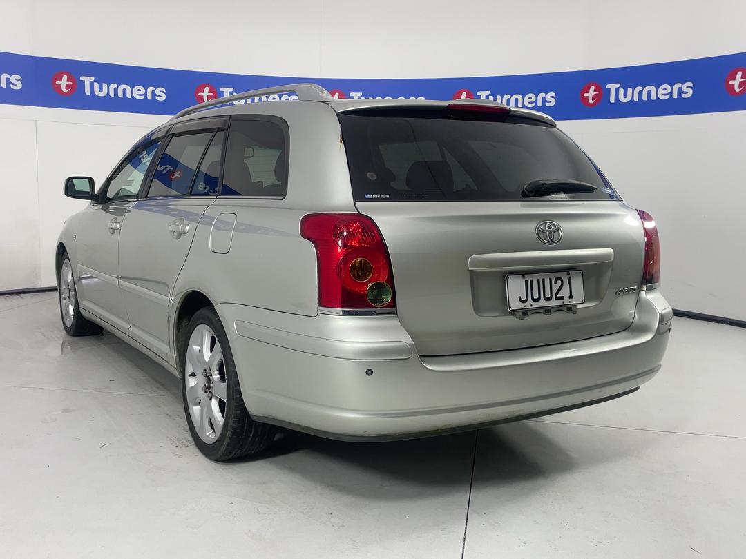 Photo '10' of Toyota Avensis Photo '10' of Toyota Avensis
