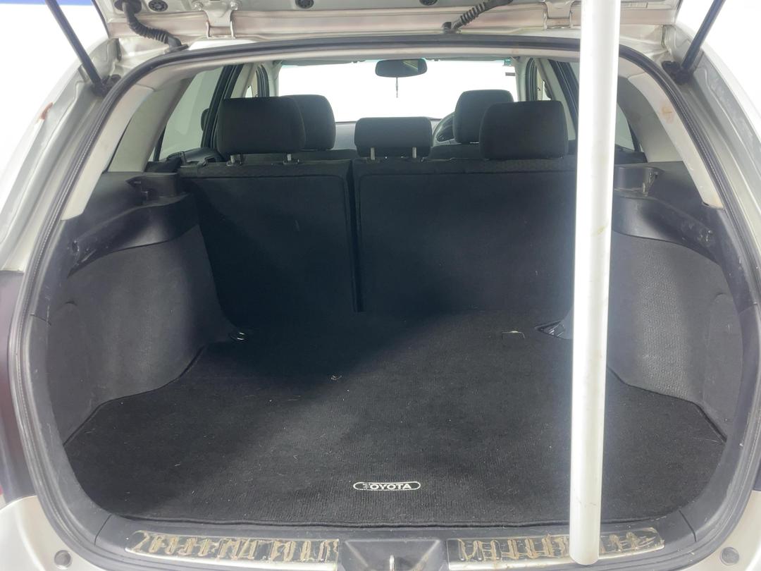 Photo '12' of Toyota Avensis Photo '12' of Toyota Avensis