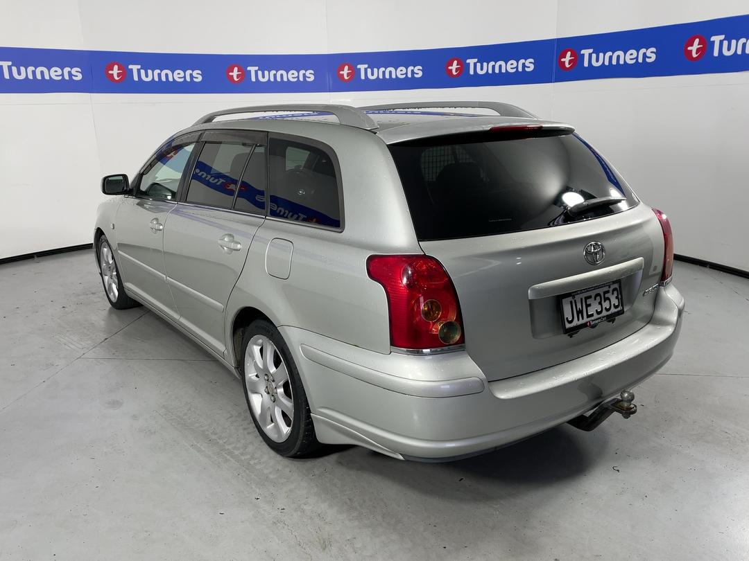 Photo '5' of Toyota Avensis