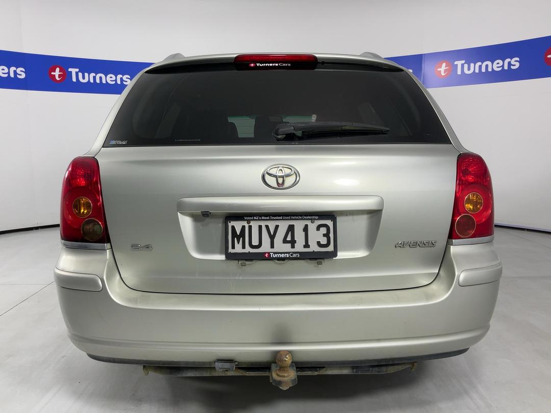 Photo '6' of Toyota Avensis