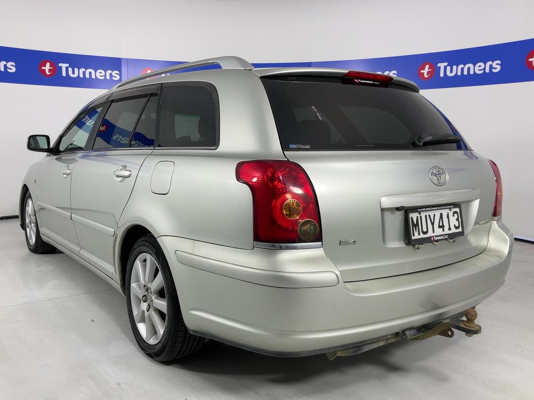 Photo '5' of Toyota Avensis