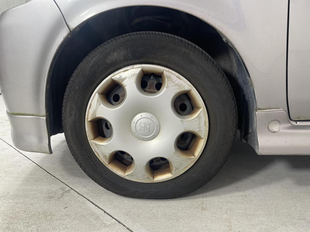 Photo '8' of Toyota BB