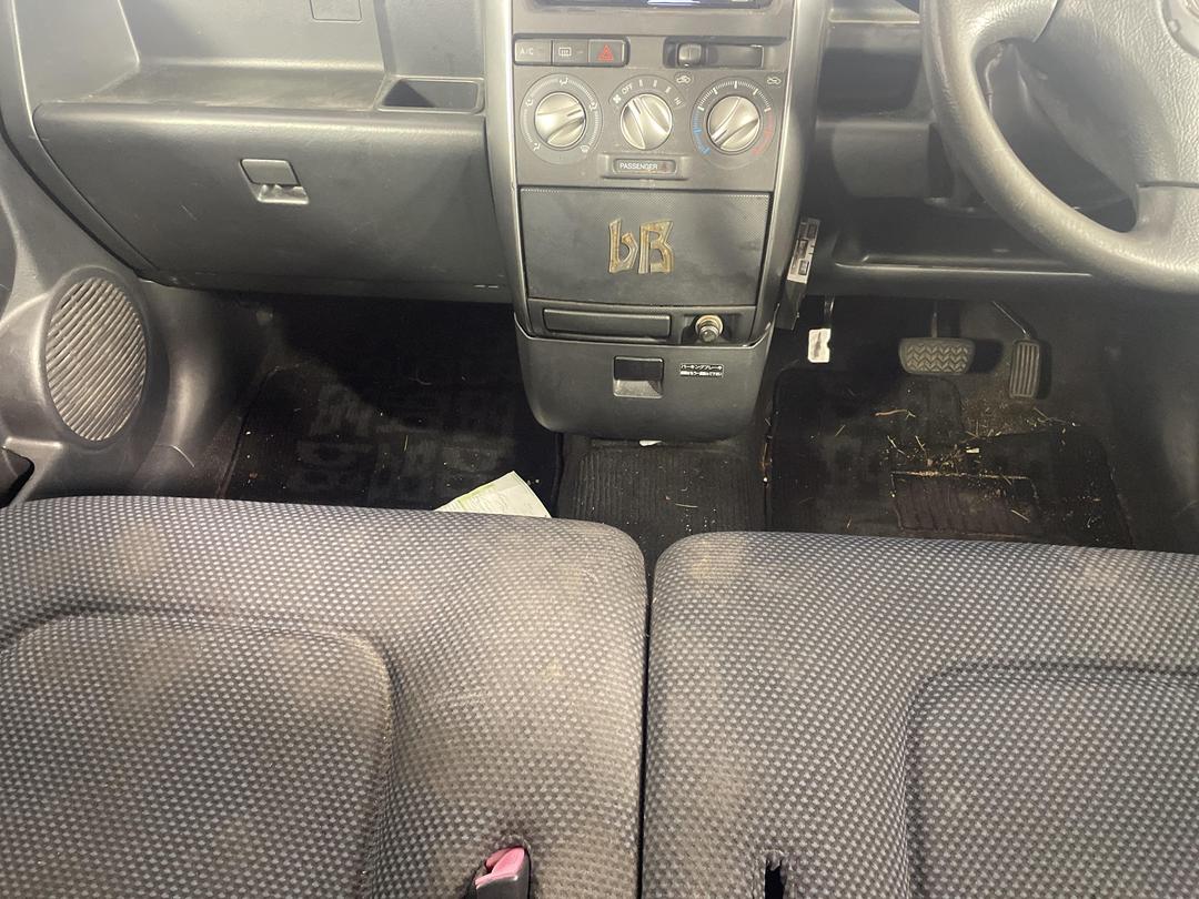 Photo '15' of Toyota BB