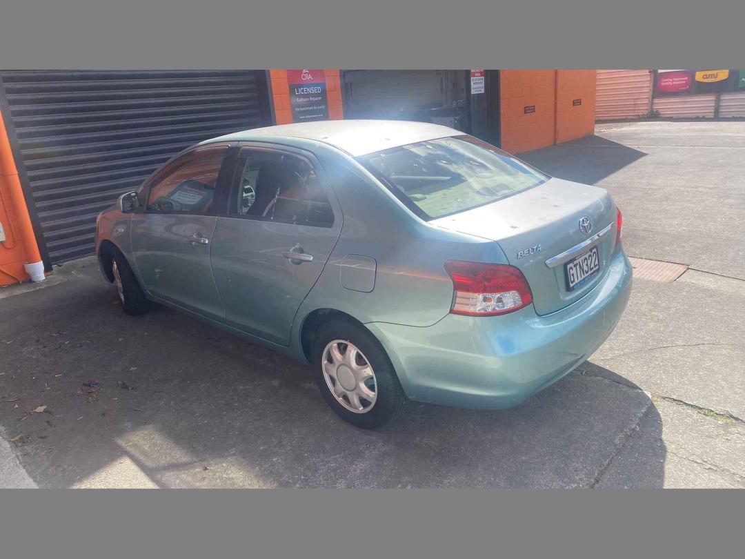 Photo '3' of Toyota Belta Photo '3' of Toyota Belta