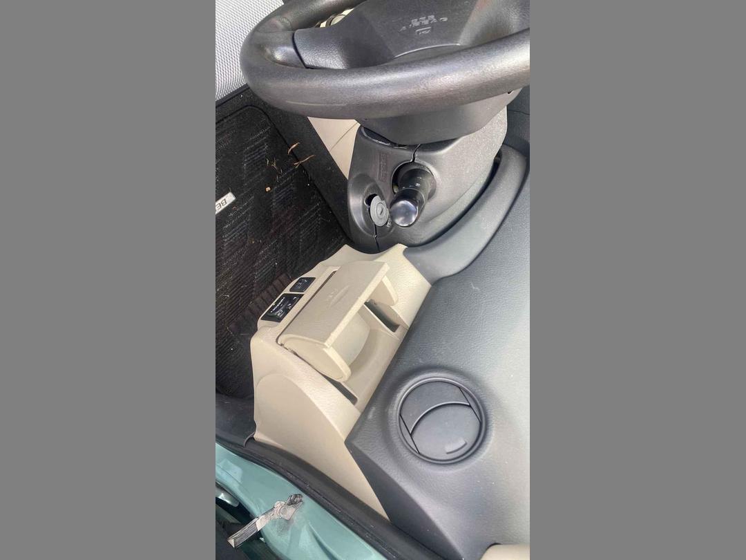 Photo '17' of Toyota Belta Photo '17' of Toyota Belta