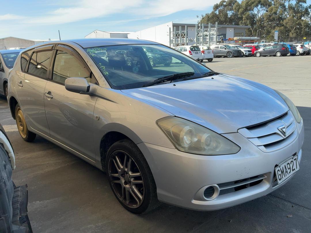 Photo '3' of Toyota Caldina Photo '3' of Toyota Caldina