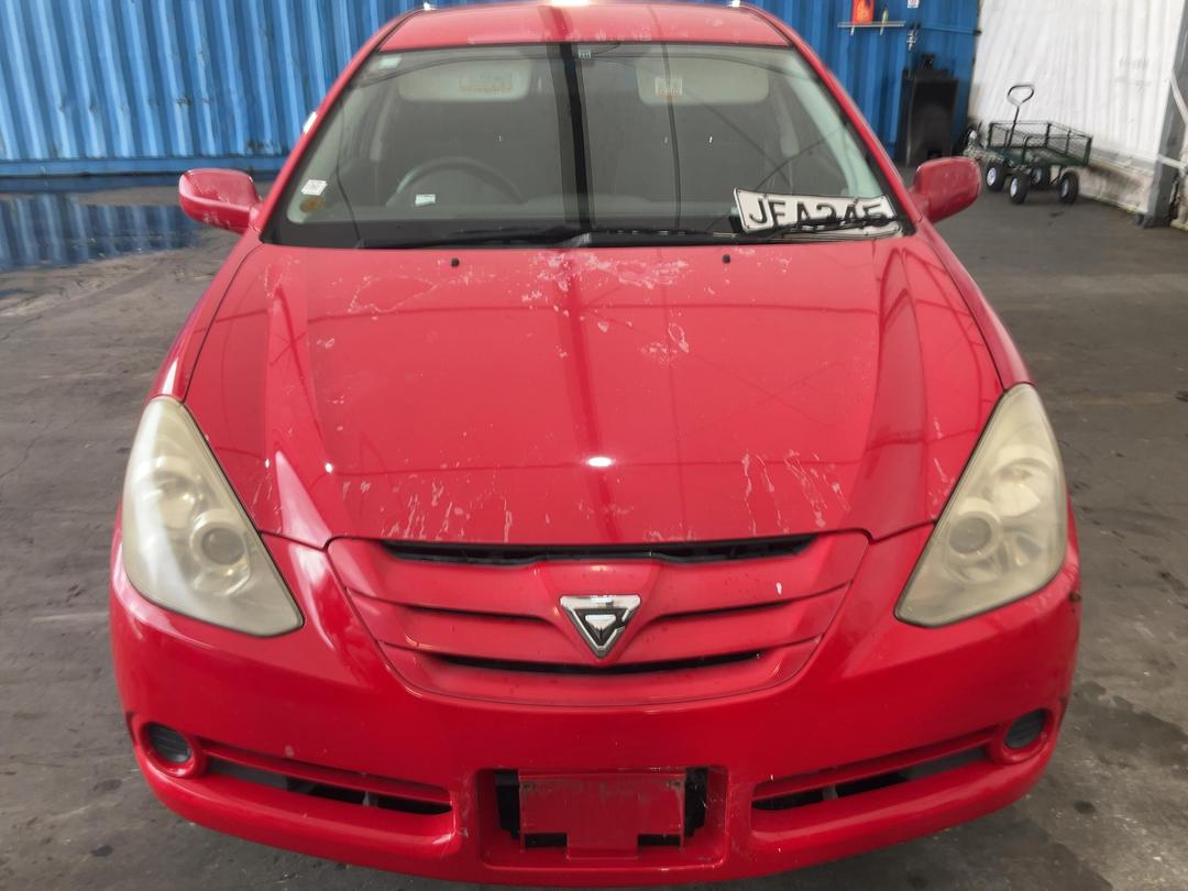 Photo '2' of Toyota Caldina Photo '2' of Toyota Caldina
