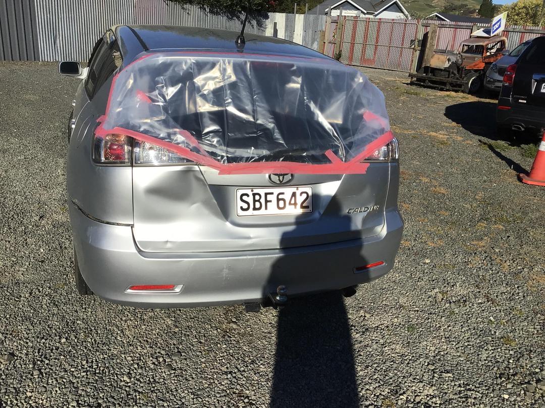 Photo '4' of Toyota Caldina Photo '4' of Toyota Caldina