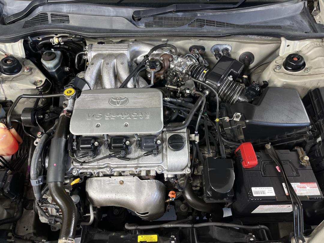 Photo '13' of Toyota Camry