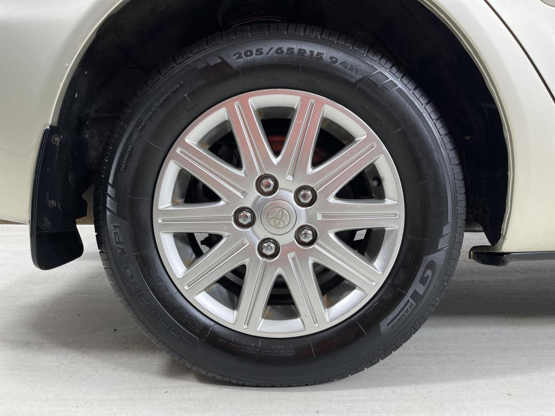 Photo '12' of Toyota Camry