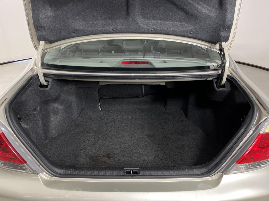 Photo '14' of Toyota Camry