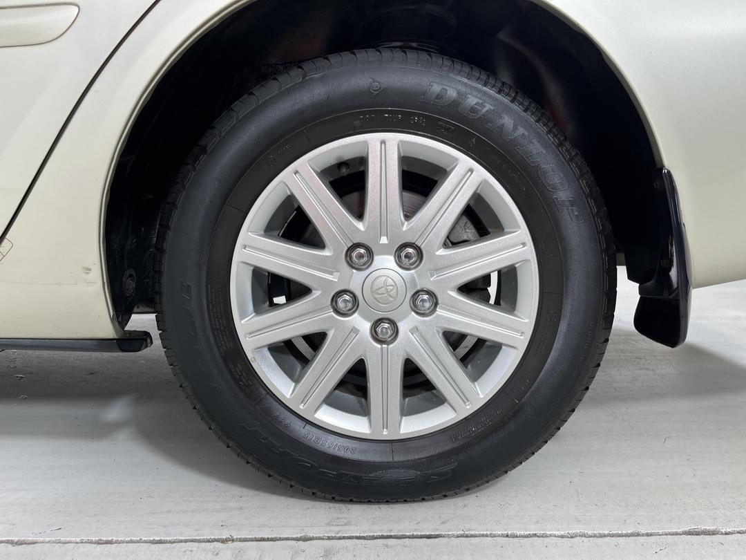 Photo '11' of Toyota Camry