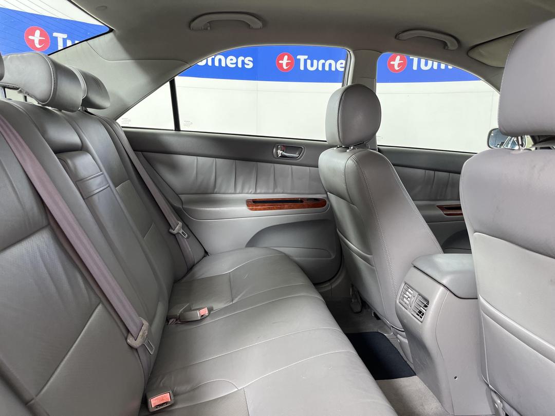 Photo '20' of Toyota Camry