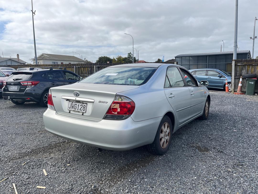 Photo '6' of Toyota Camry