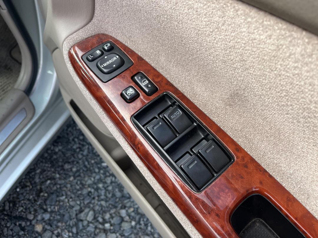 Photo '26' of Toyota Camry