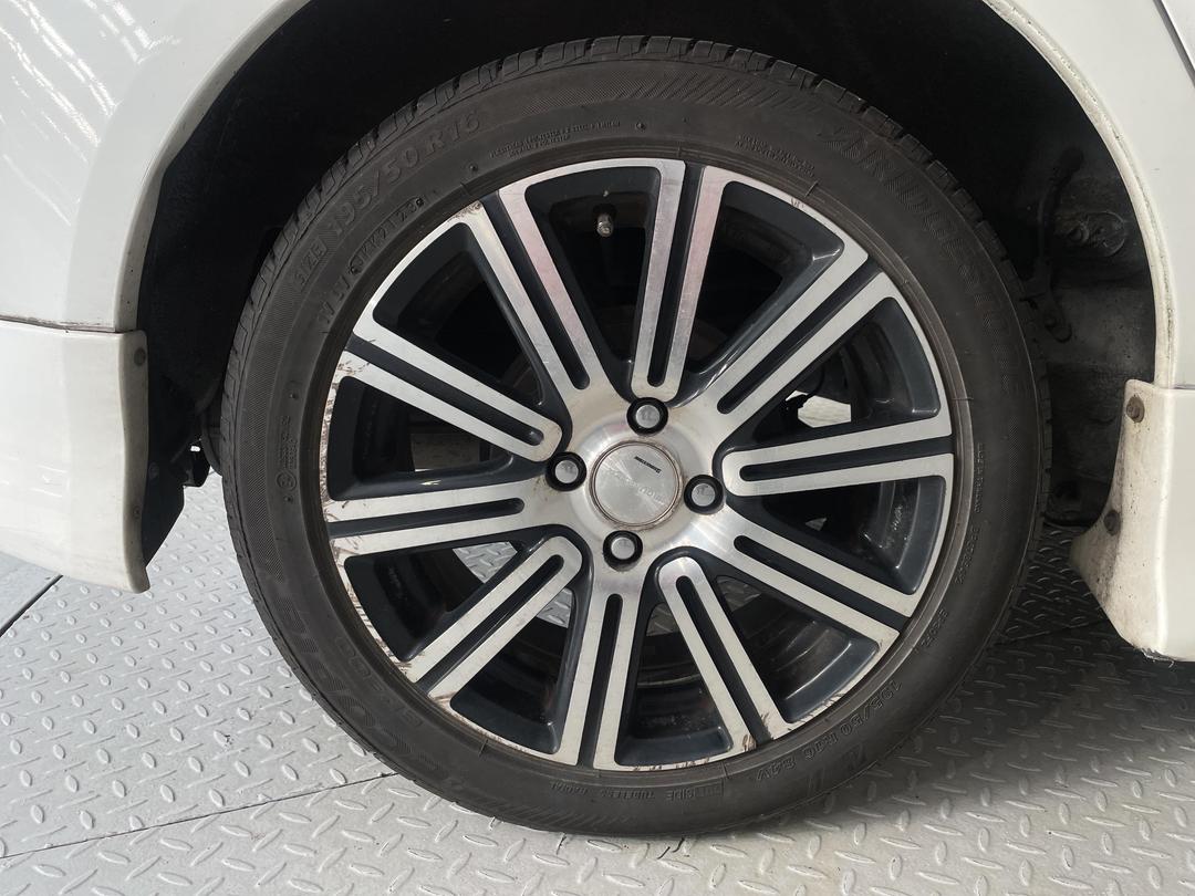 Photo '10' of Toyota Corolla Runx X