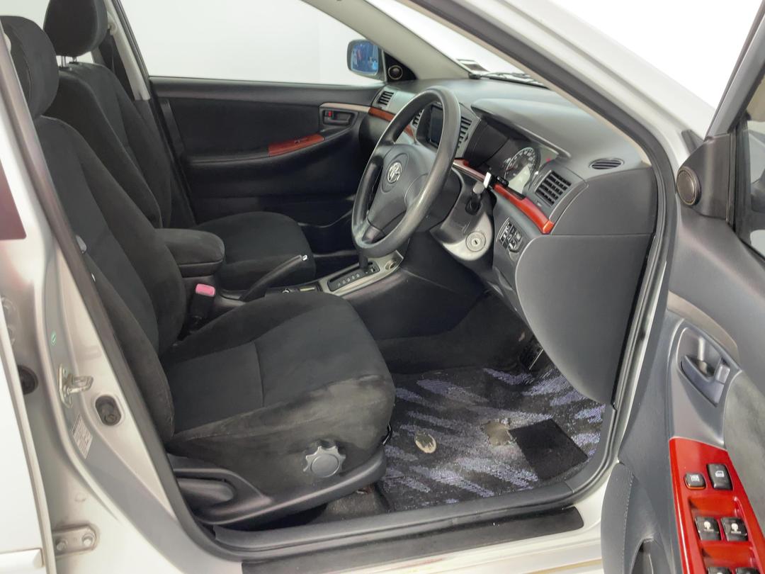 Photo '16' of Toyota Corolla