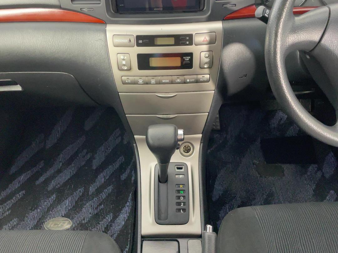 Photo '18' of Toyota Corolla