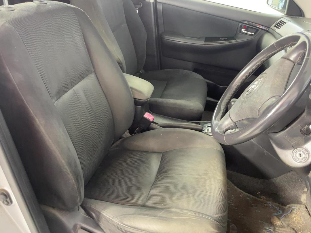 Photo '16' of Toyota Corolla