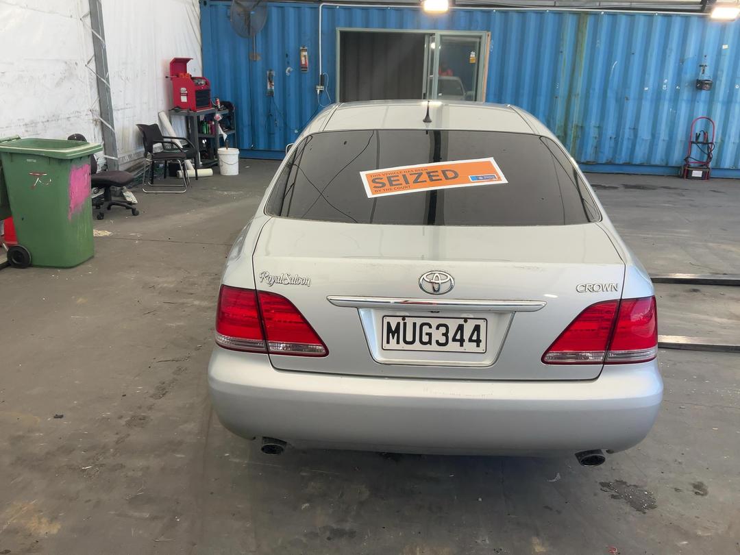 Photo '5' of Toyota Crown Photo '5' of Toyota Crown