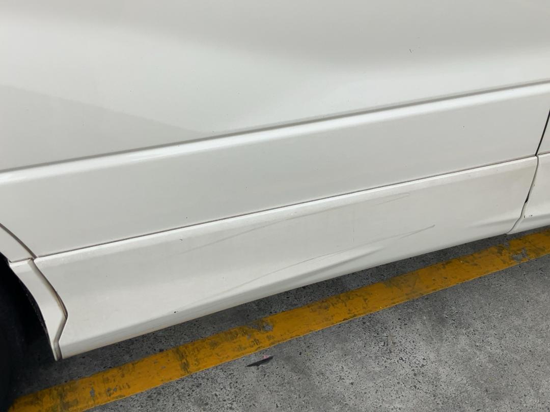 Photo '28' of Toyota Estima