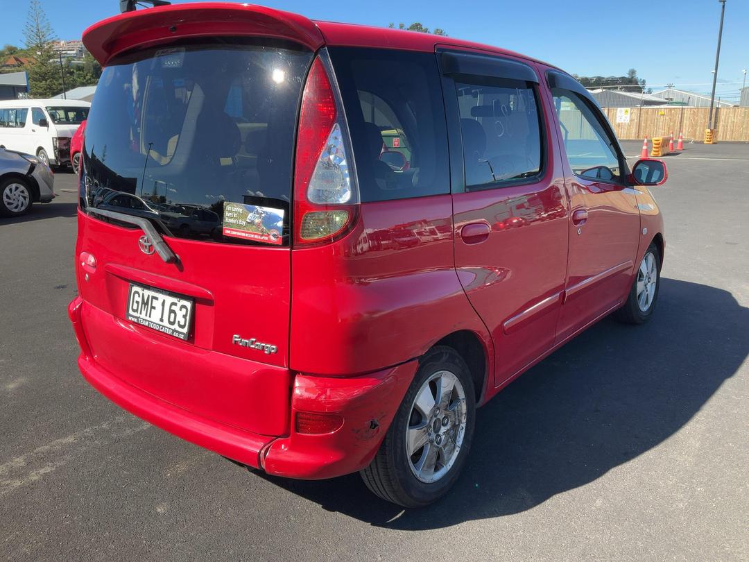 Photo '2' of Toyota Funcargo