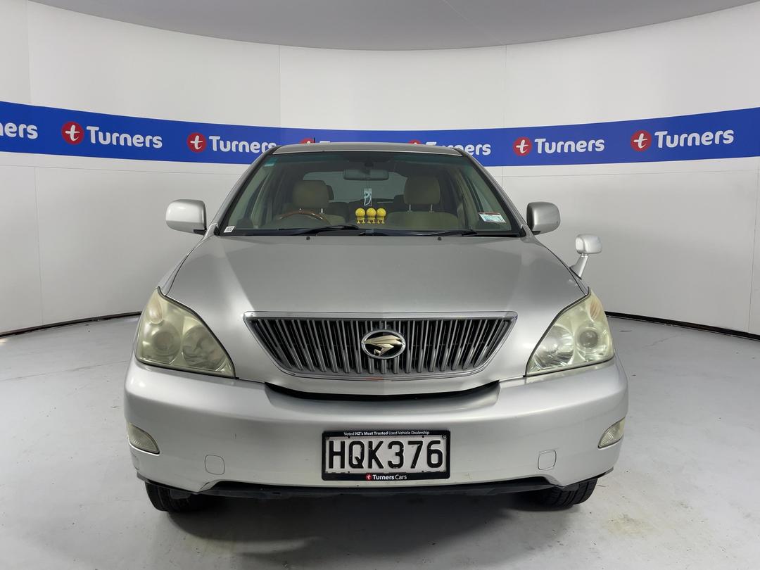 Photo '2' of Toyota Harrier
