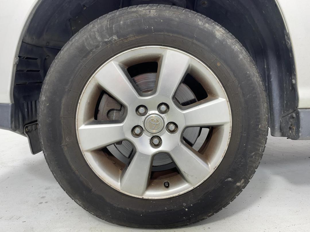 Photo '10' of Toyota Harrier