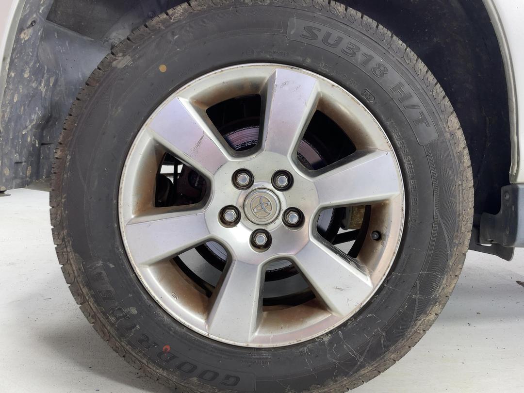 Photo '12' of Toyota Harrier