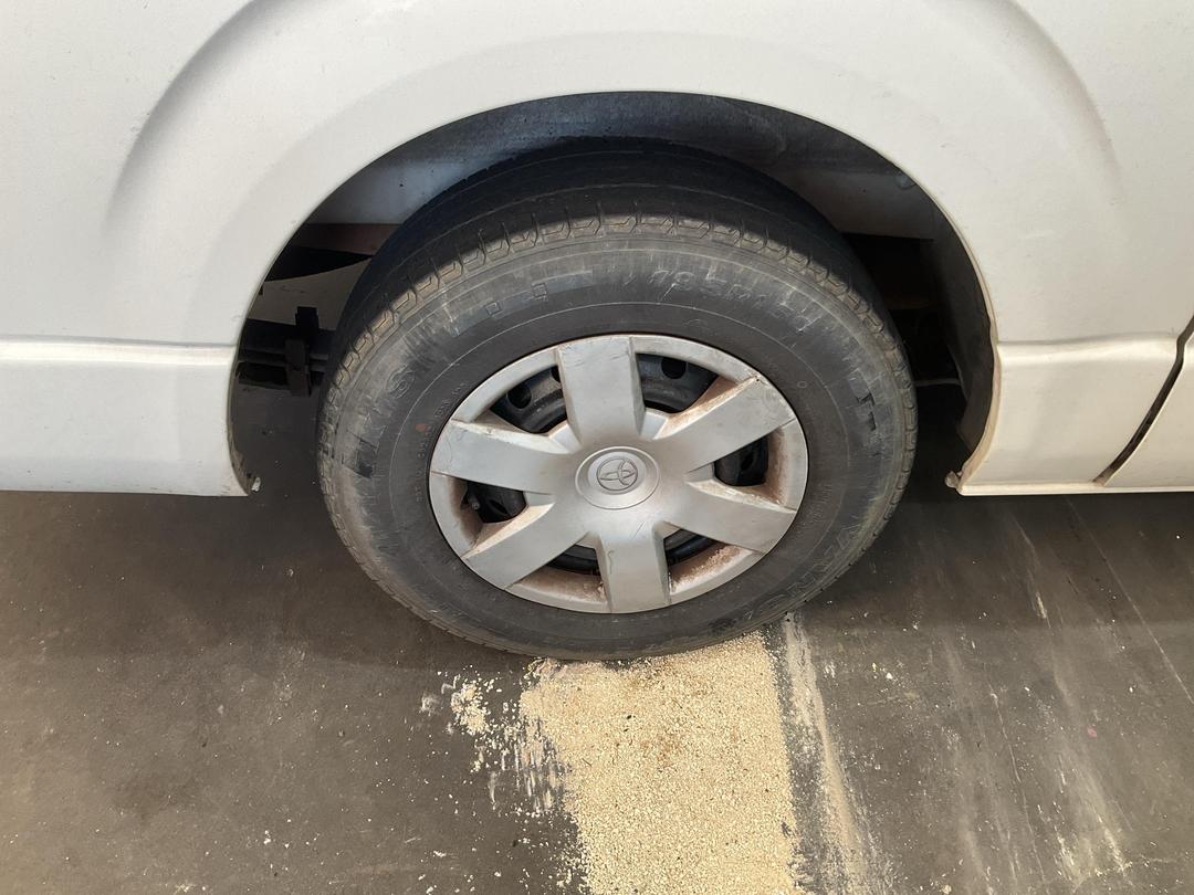 Photo '18' of Toyota Hiace Regius ACE