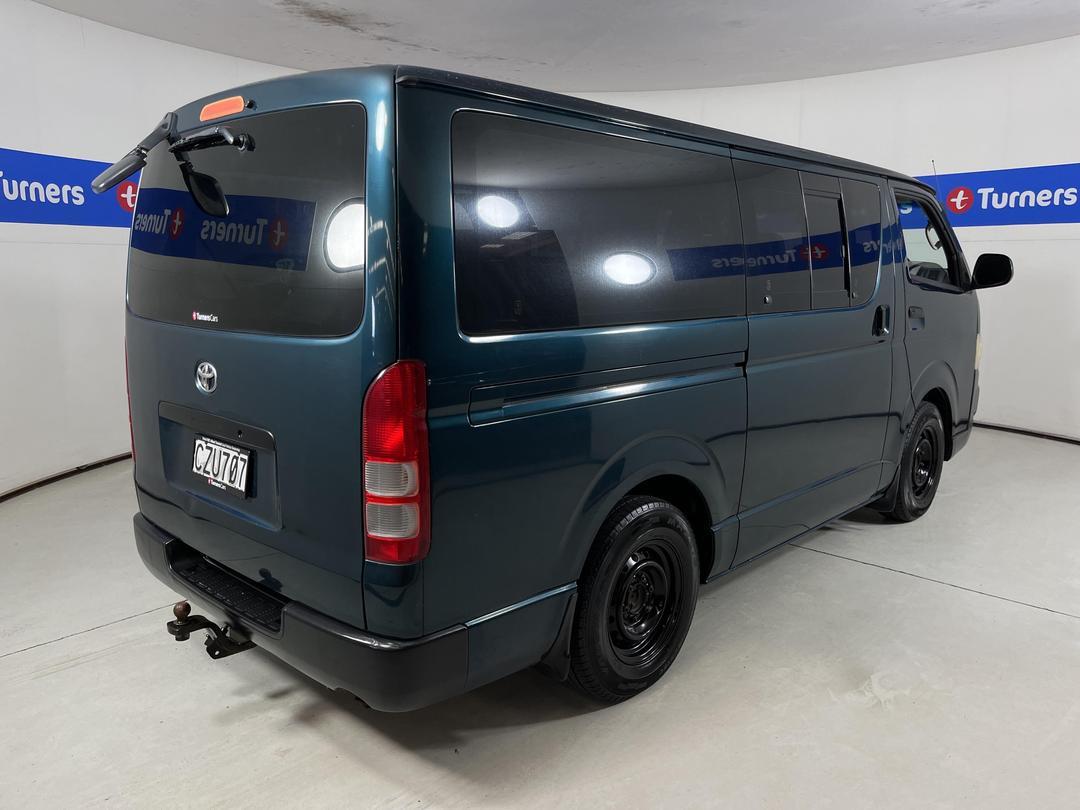 Photo '7' of Toyota Hiace