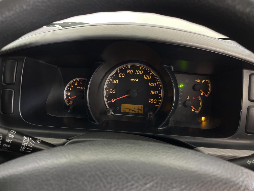 Photo '21' of Toyota Hiace