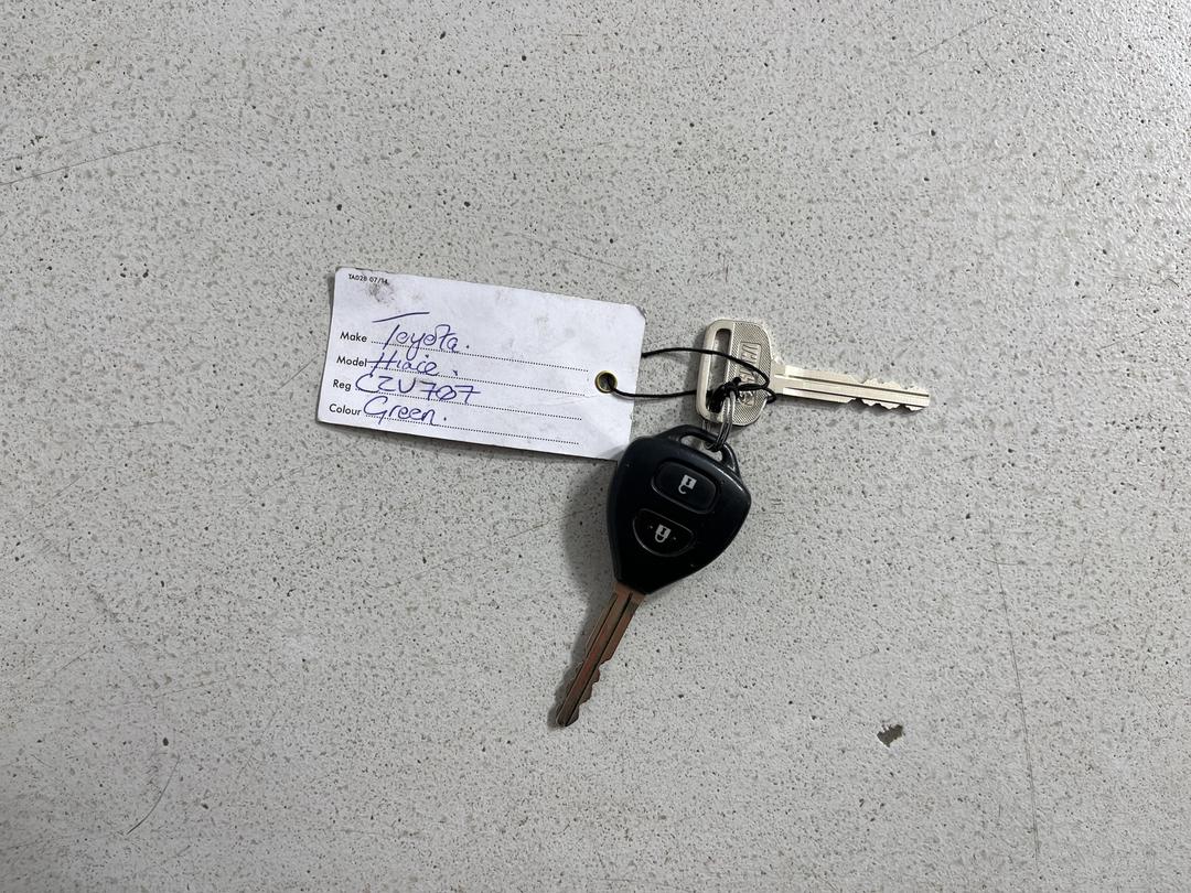 Photo '22' of Toyota Hiace