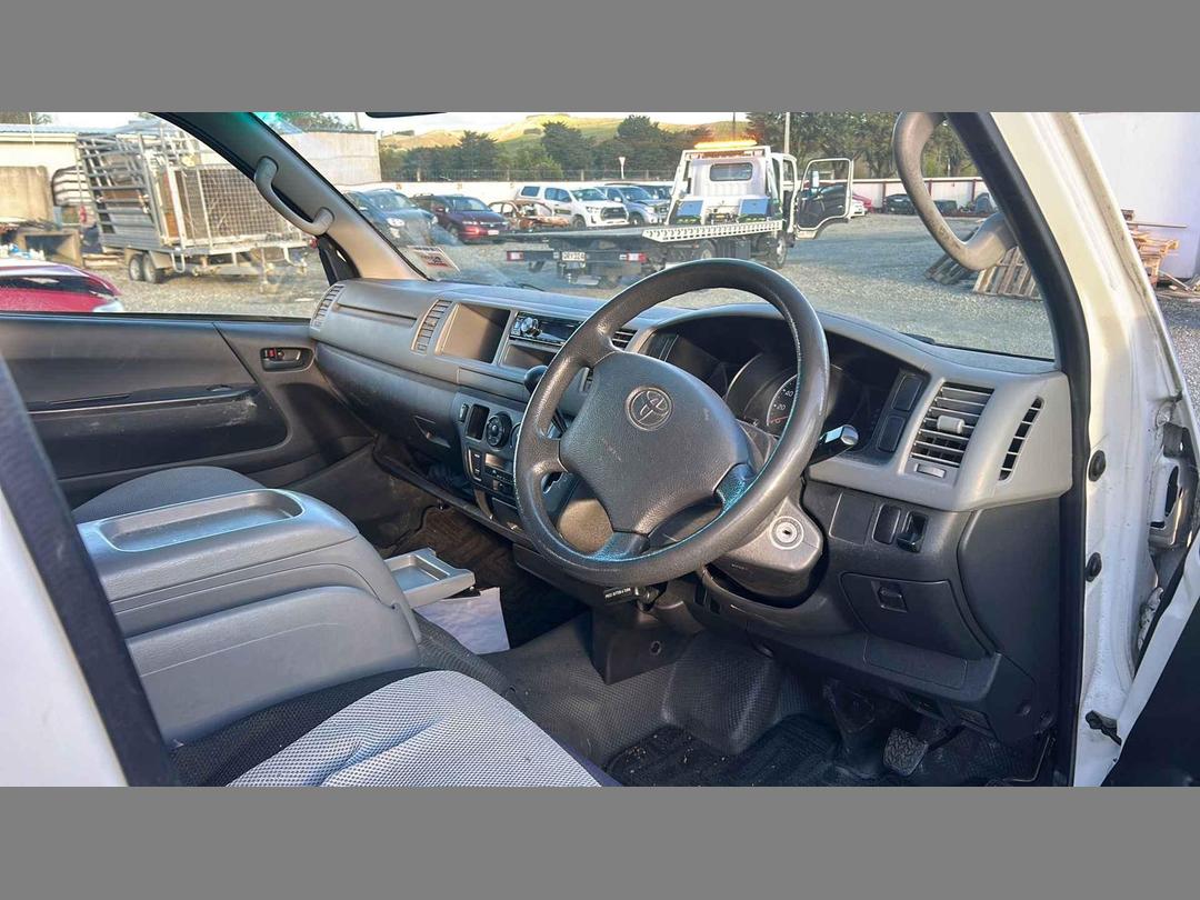 Photo '9' of Toyota Hiace