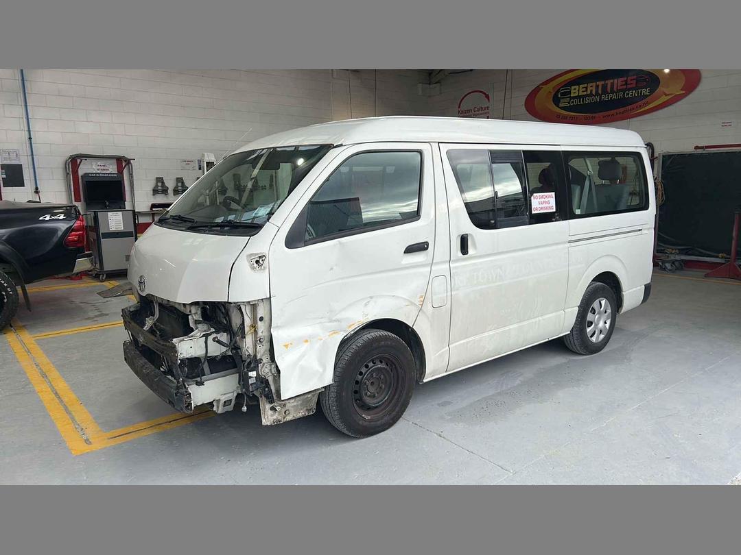 Photo '3' of Toyota Hiace