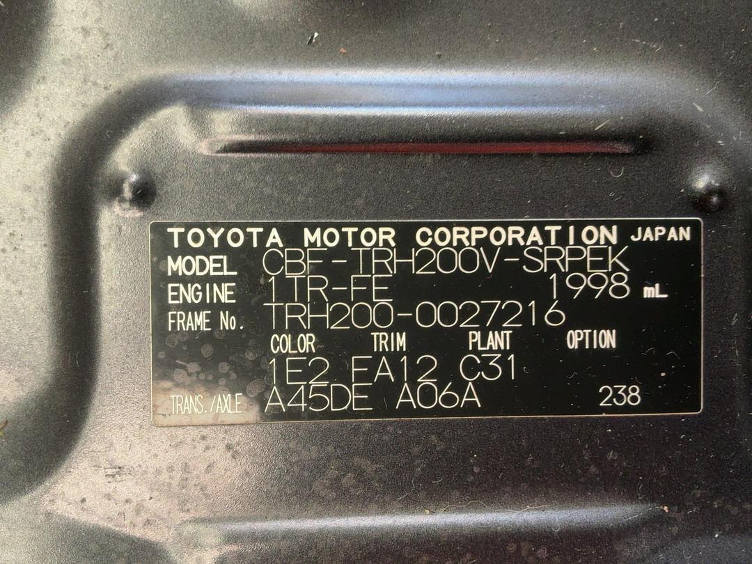 Photo '9' of Toyota Hiace Super GL