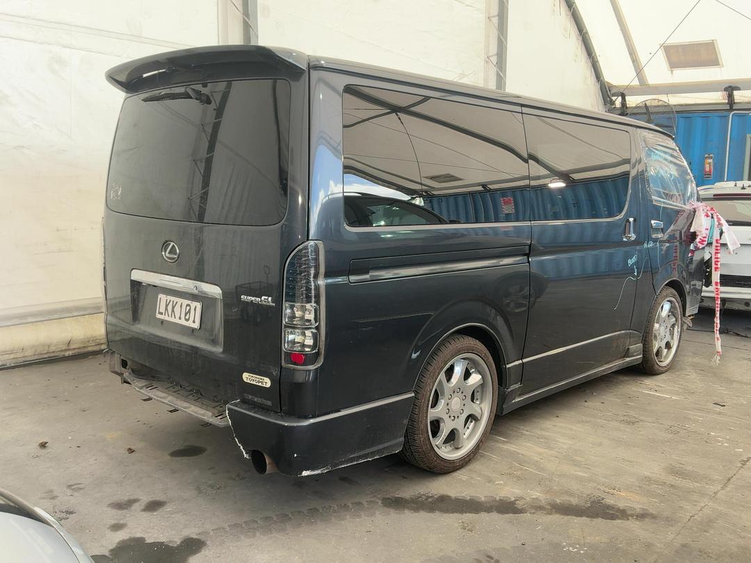 Photo '19' of Toyota Hiace Super GL