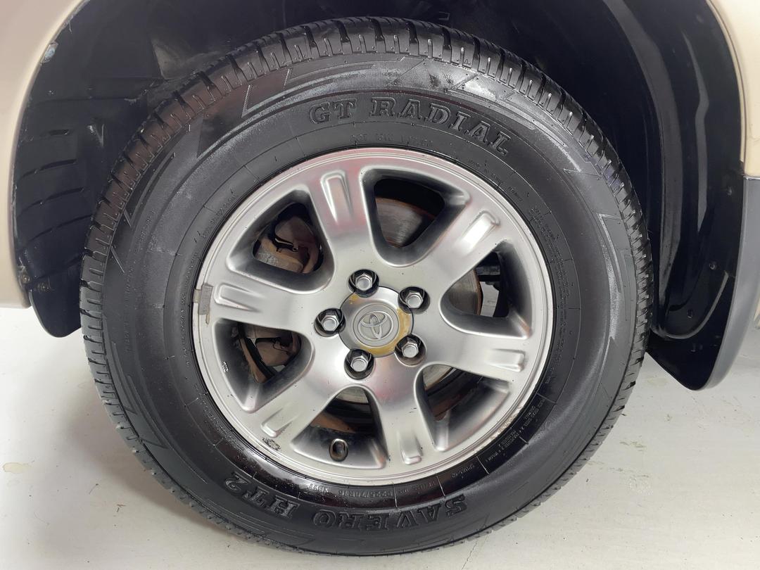 Photo '10' of Toyota Highlander