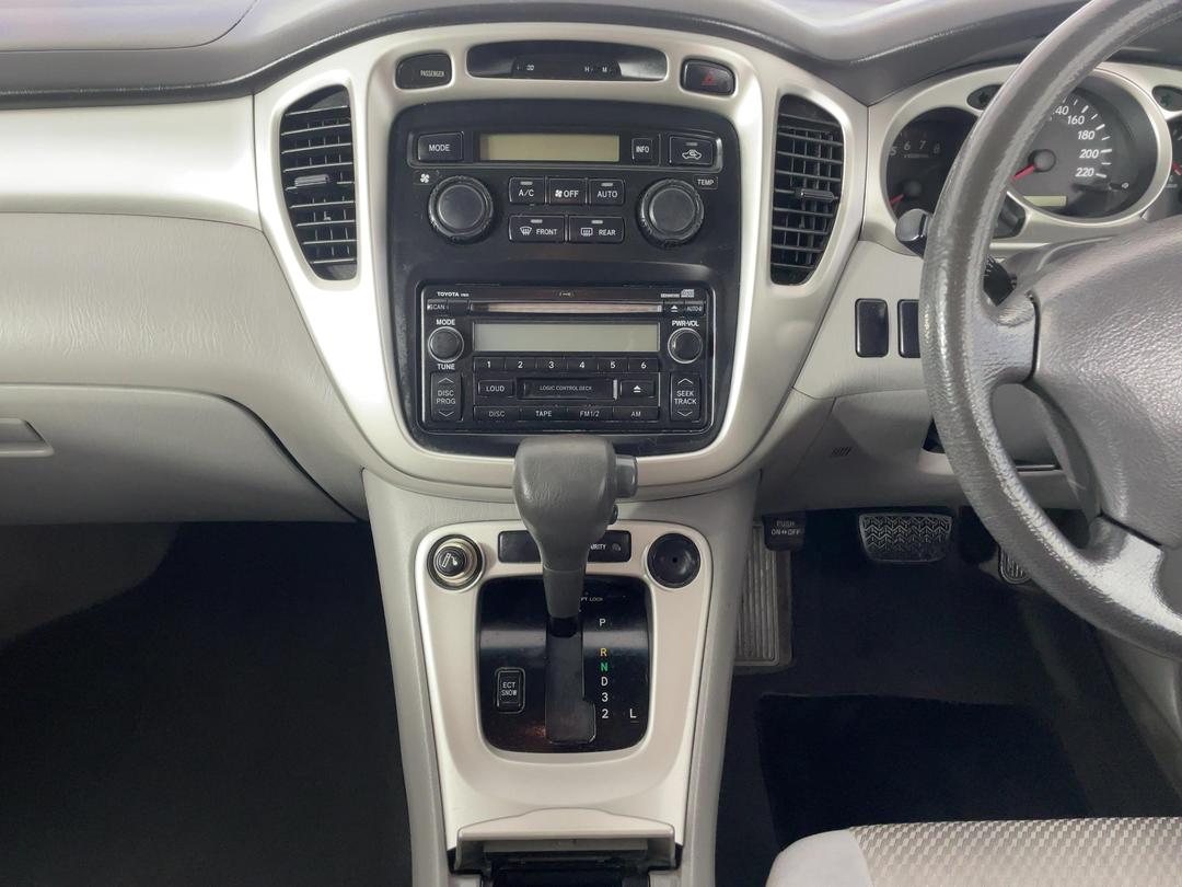 Photo '18' of Toyota Highlander